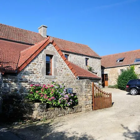 Saint-vaast-la-hougue Sleeps 10 Pool Wifi * Saint-Vaast-la-Hougue
