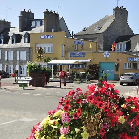 Saint-vaast-la-hougue Sleeps 10 Pool Wifi * Saint-Vaast-la-Hougue